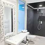 Madalu Hotel 3*