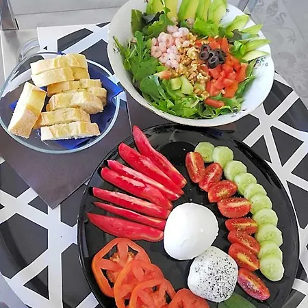 호텔 Madalu 3*